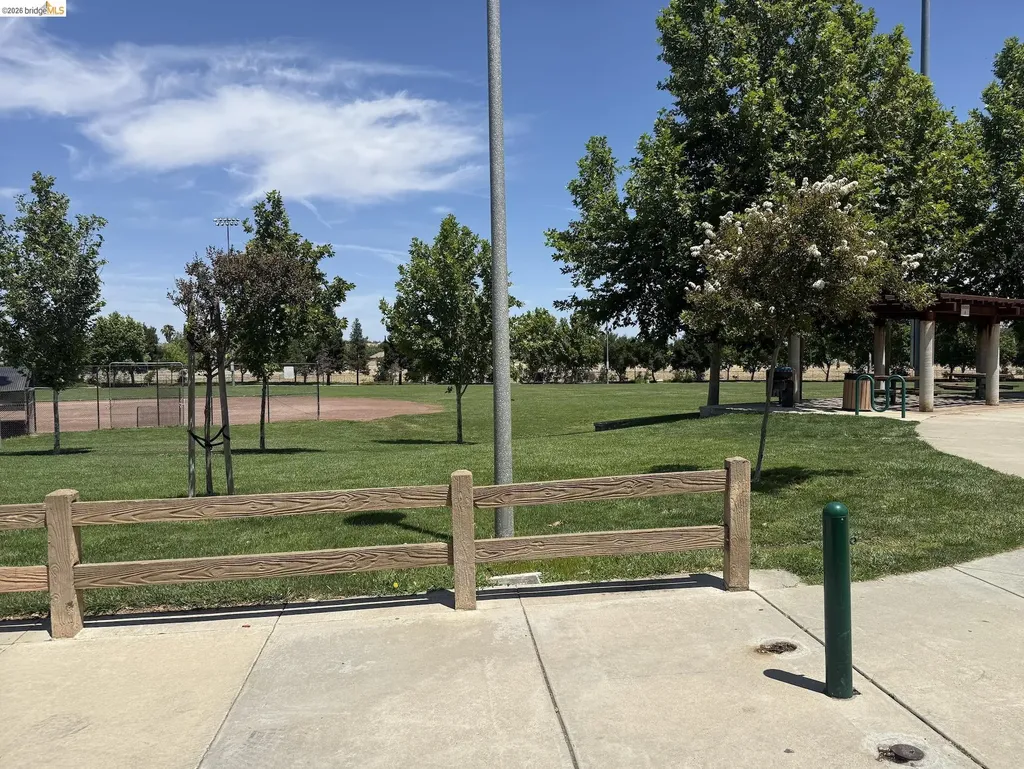 308 Foothill Drive Brentwood CA 94513