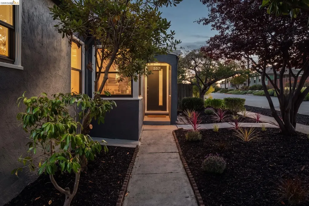557 Lexington Avenue El Cerrito CA 94530