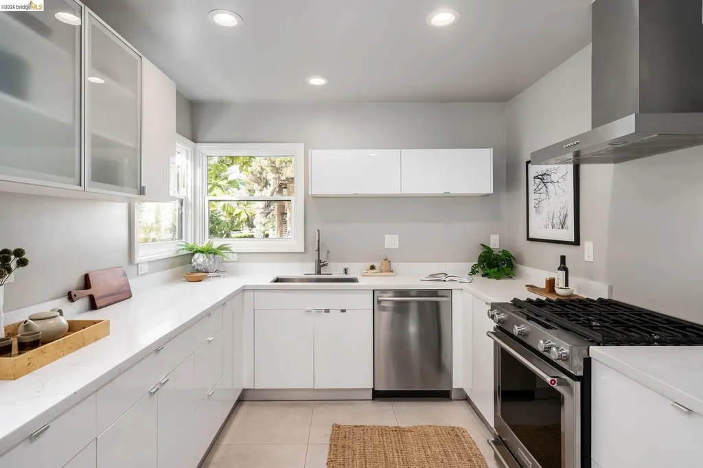 557 Lexington Avenue El Cerrito CA 94530