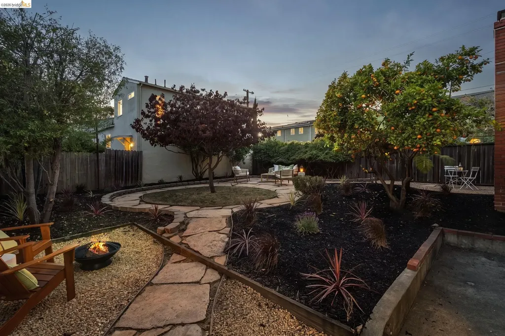 557 Lexington Avenue El Cerrito CA 94530