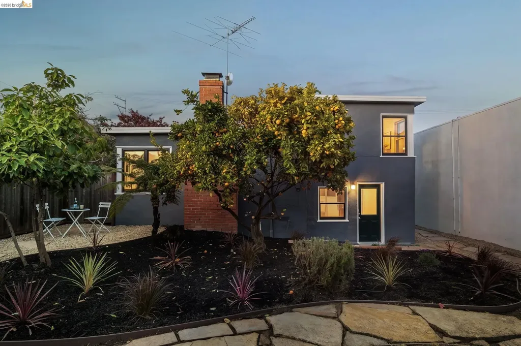 557 Lexington Avenue El Cerrito CA 94530