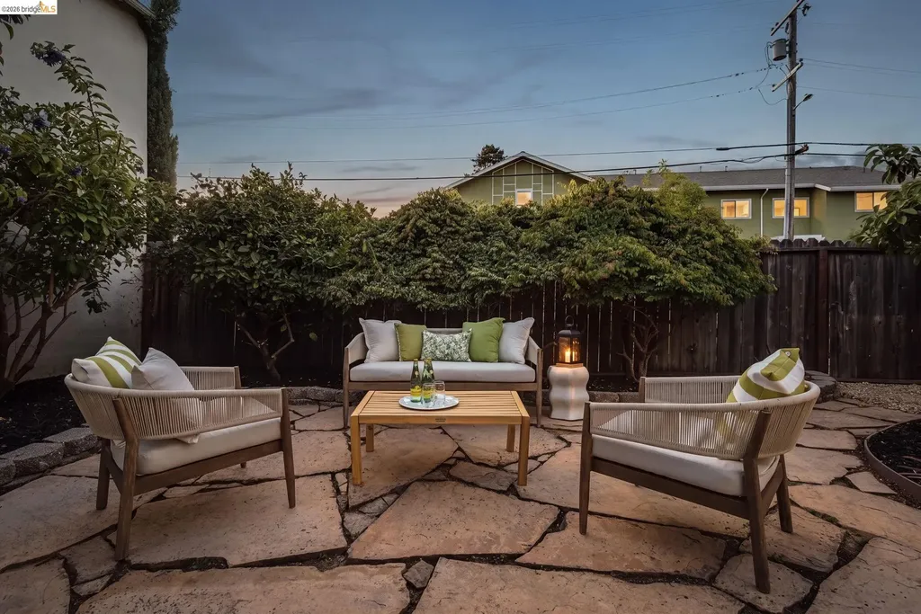 557 Lexington Avenue El Cerrito CA 94530