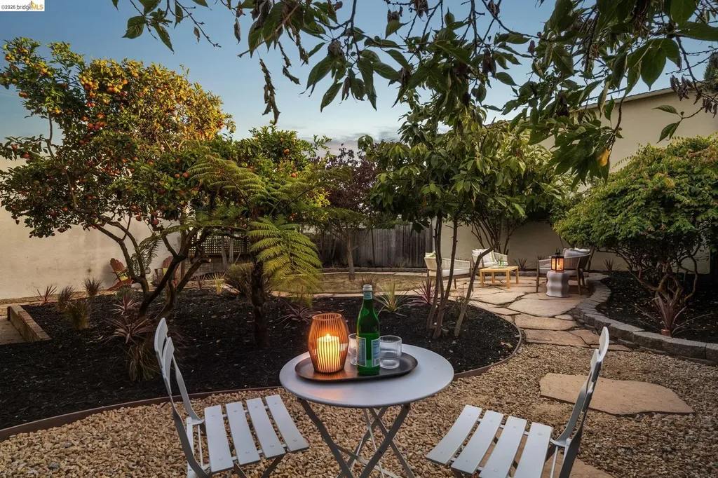 557 Lexington Avenue El Cerrito CA 94530