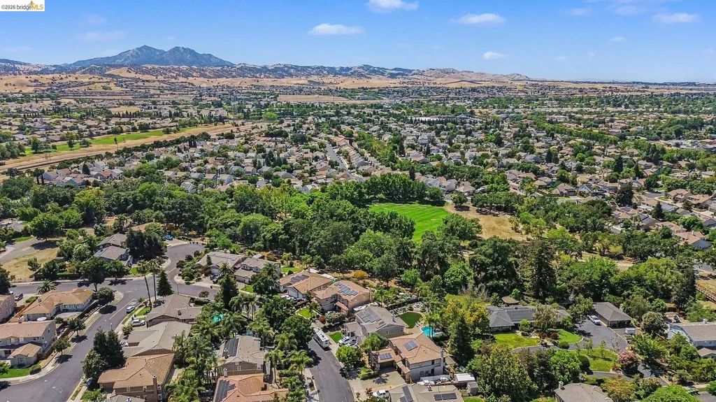 325 San Marino Lane Brentwood CA 94513
