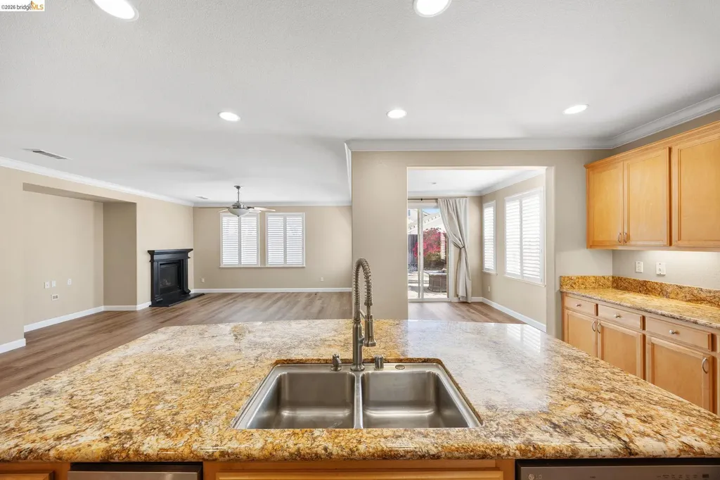 738 Solitude Drive Oakley CA 94561