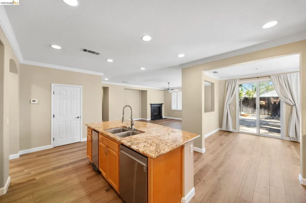 738 Solitude Drive Oakley CA 94561