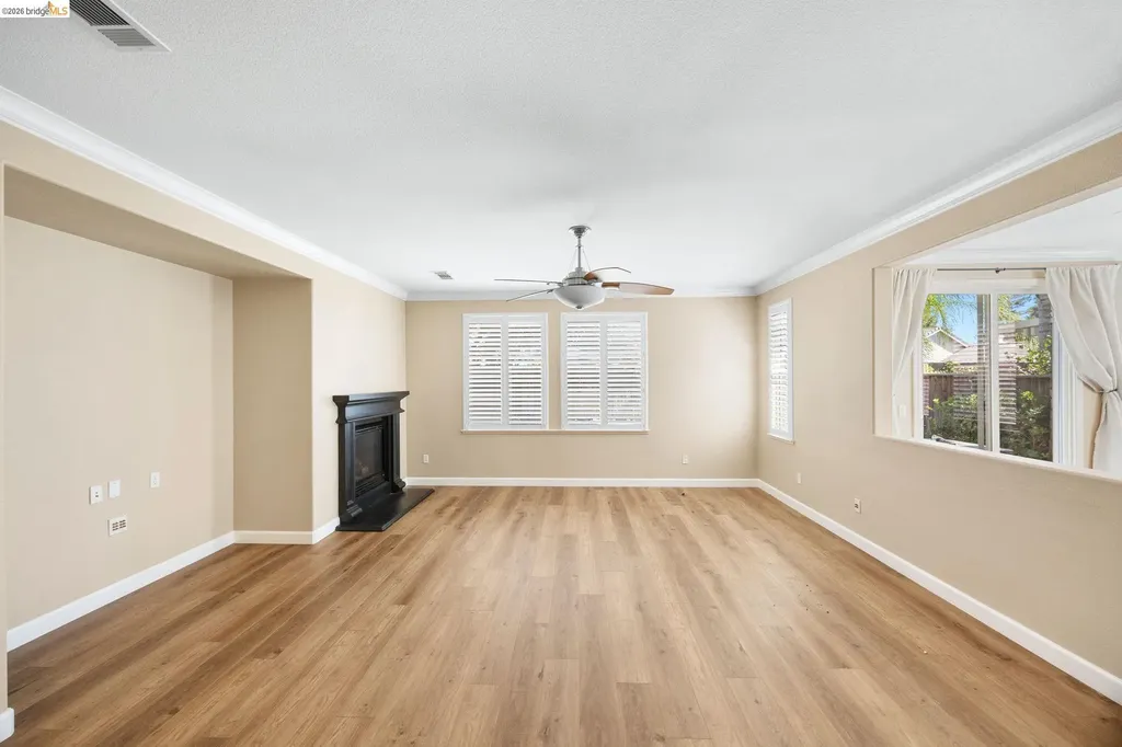 738 Solitude Drive Oakley CA 94561