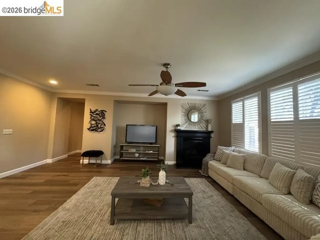 738 Solitude Drive Oakley CA 94561