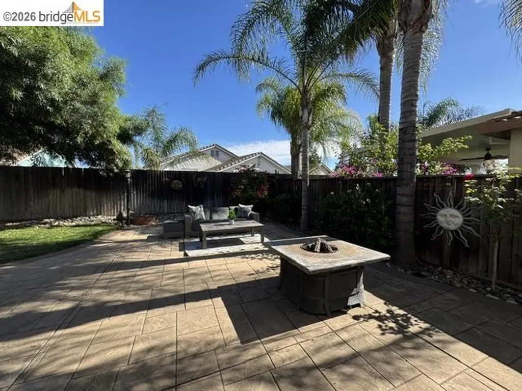 738 Solitude Drive Oakley CA 94561
