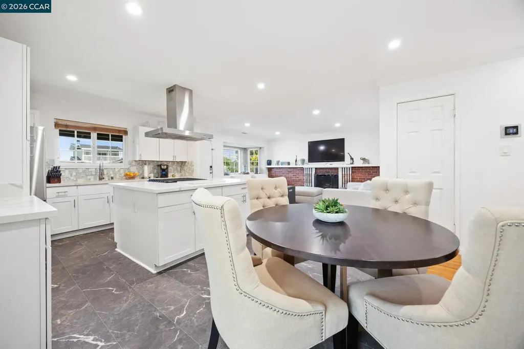 993 Argenta Court Pacheco CA 94553