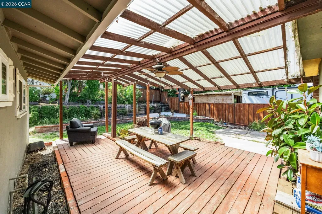 993 Argenta Court Pacheco CA 94553