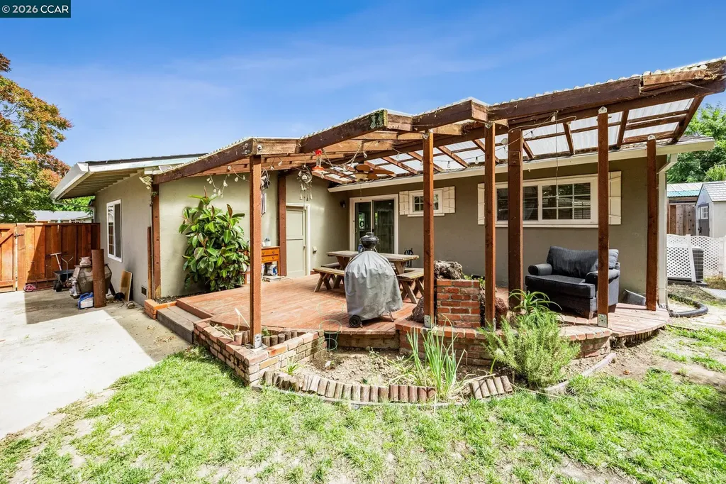 993 Argenta Court Pacheco CA 94553
