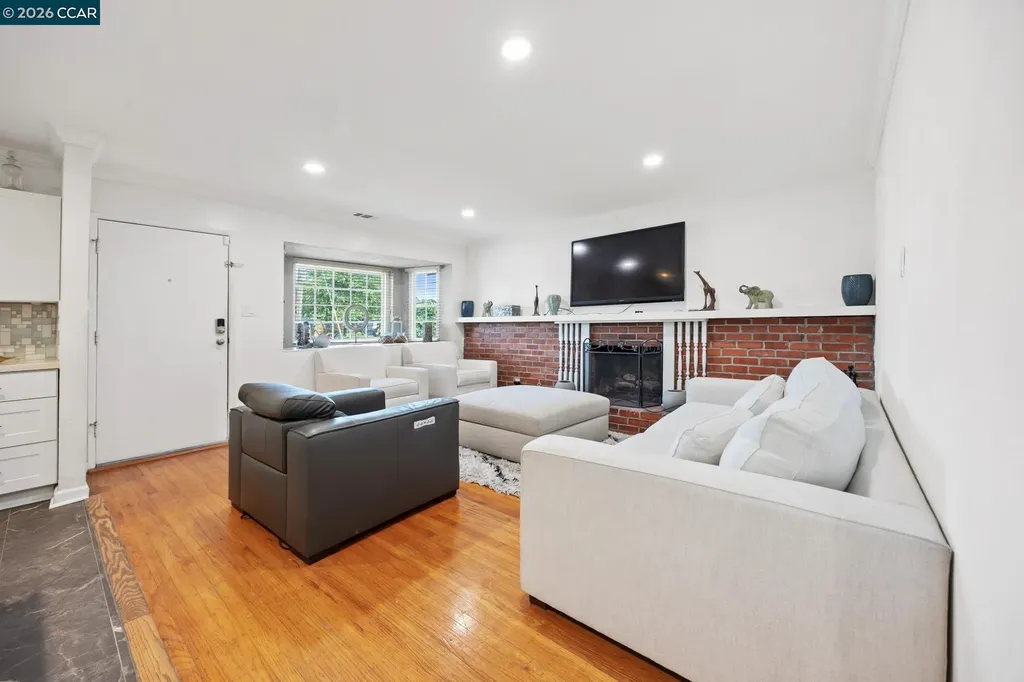 993 Argenta Court Pacheco CA 94553