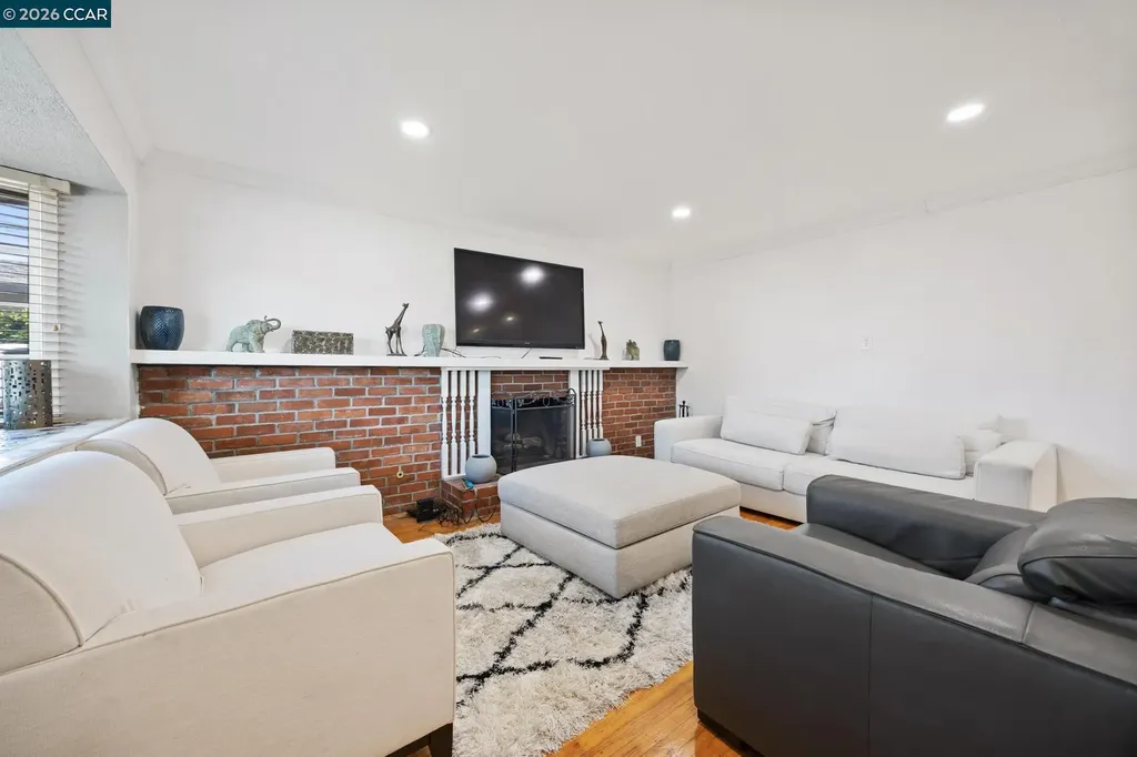 993 Argenta Court Pacheco CA 94553