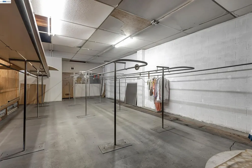 190 14th Street Oakland CA 94612