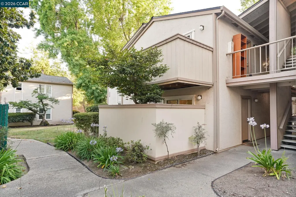 385 Camelback Road Pleasant Hill CA 94523