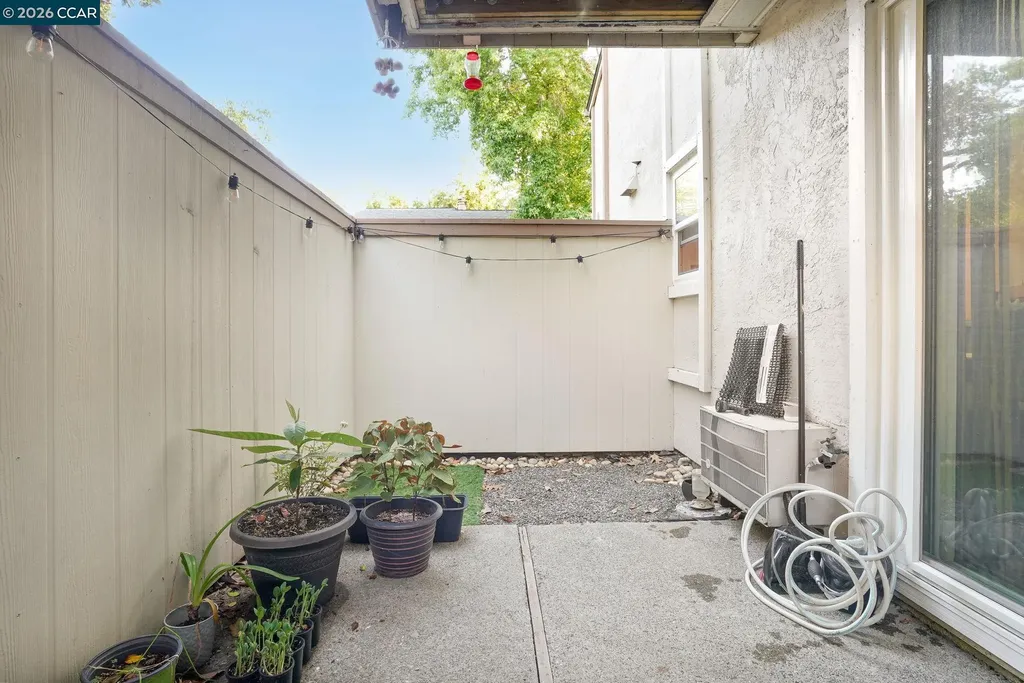 385 Camelback Road Pleasant Hill CA 94523