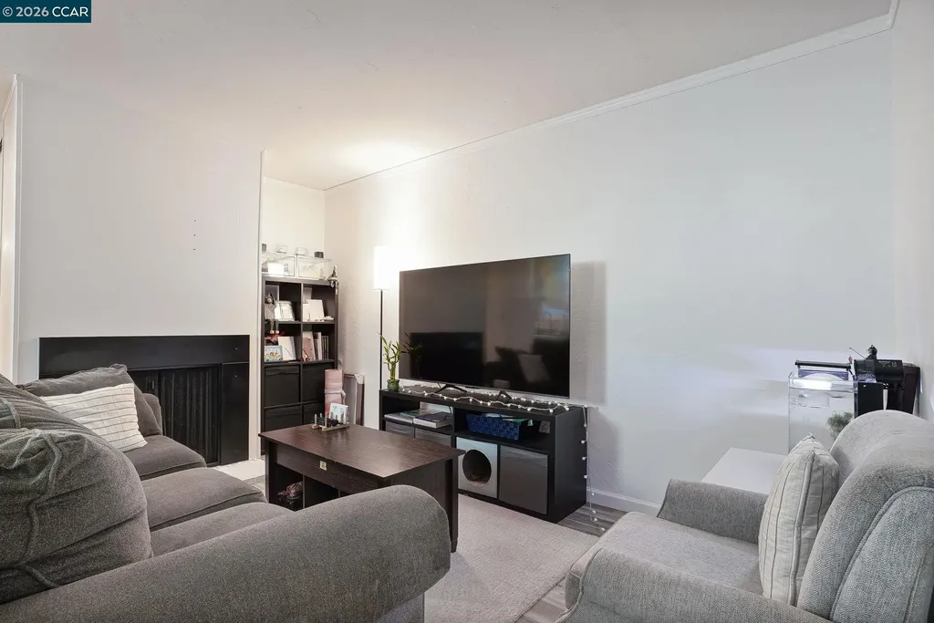 385 Camelback Road Pleasant Hill CA 94523