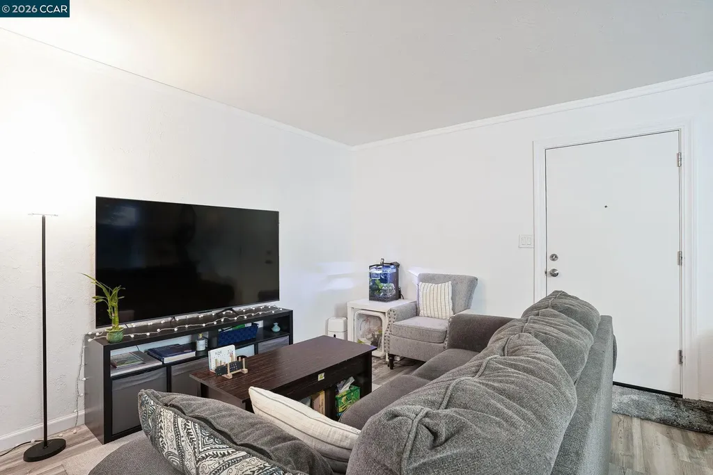 385 Camelback Road Pleasant Hill CA 94523