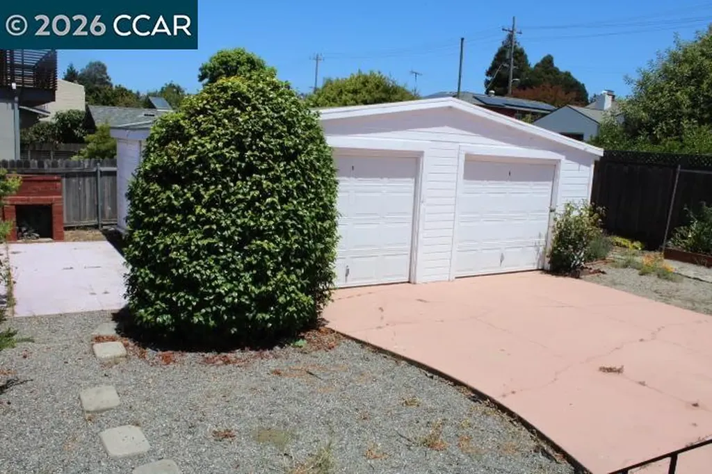 1209 Marin Avenue Albany CA 94706