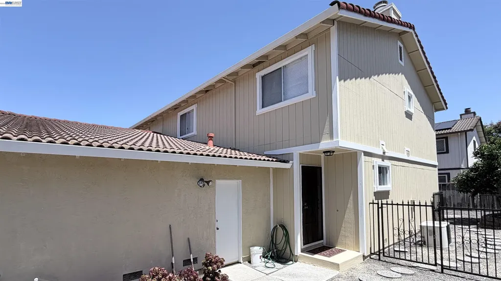 8373 Locust Place Dublin CA 94568