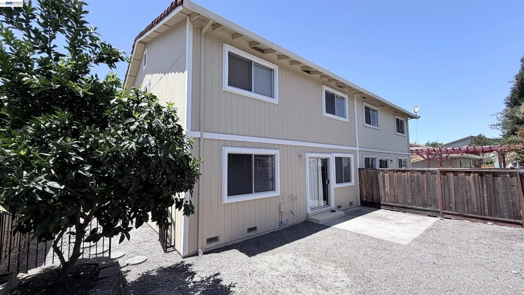 8373 Locust Place Dublin CA 94568