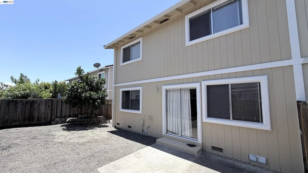 8373 Locust Place Dublin CA 94568
