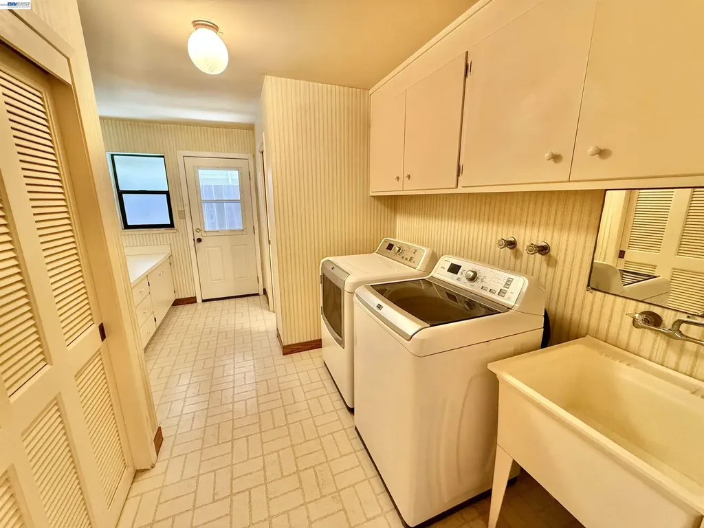 2164 Lakeview Drive San Leandro CA 94577