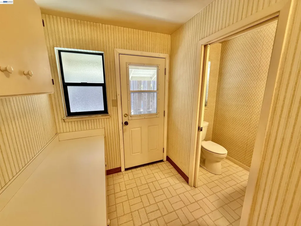 2164 Lakeview Drive San Leandro CA 94577