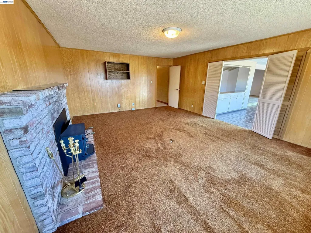 2164 Lakeview Drive San Leandro CA 94577