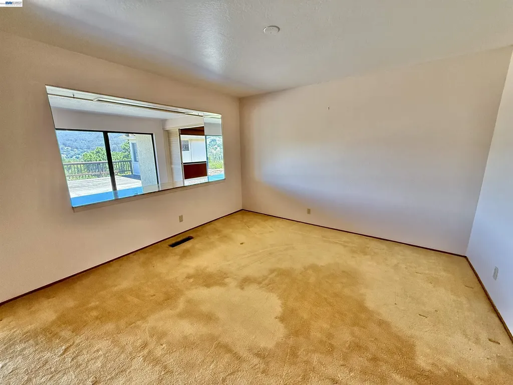 2164 Lakeview Drive San Leandro CA 94577