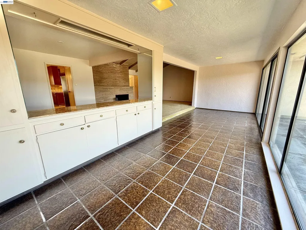 2164 Lakeview Drive San Leandro CA 94577