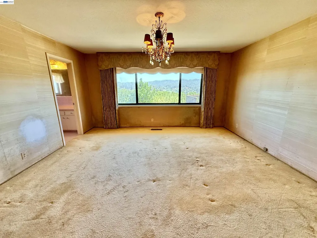 2164 Lakeview Drive San Leandro CA 94577