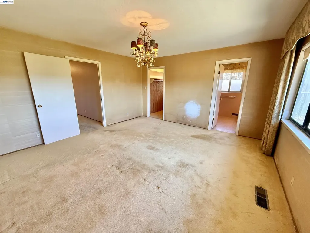 2164 Lakeview Drive San Leandro CA 94577