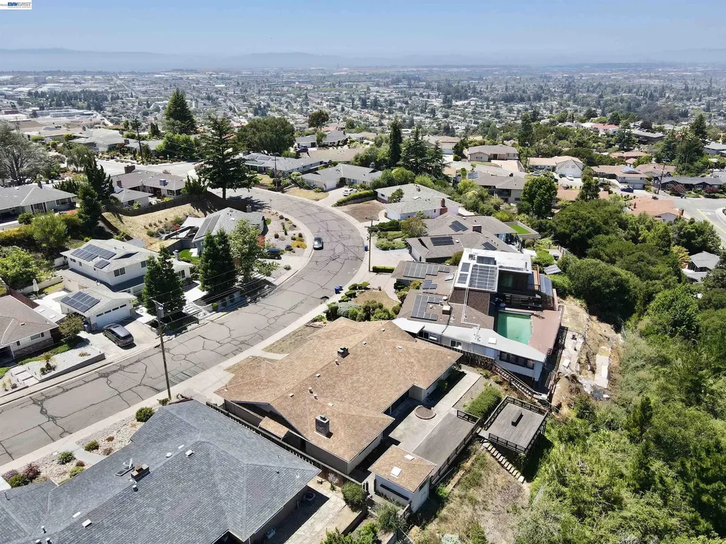 2164 Lakeview Drive San Leandro CA 94577