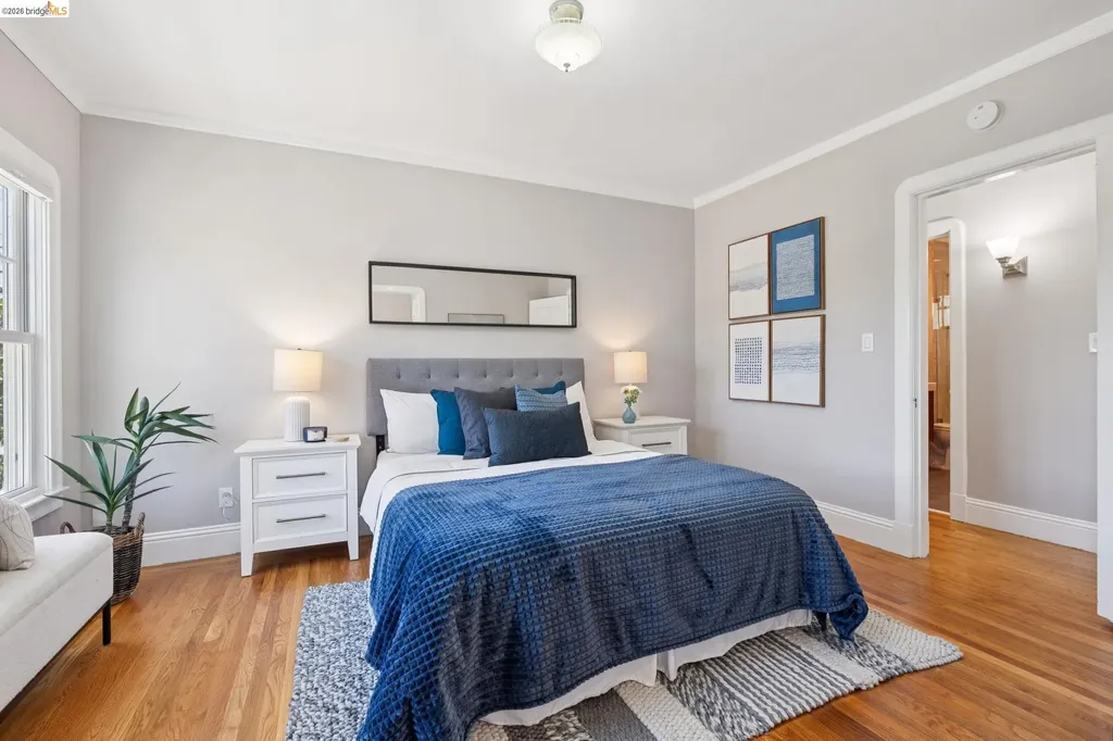 390 43rd Oakland CA 94609