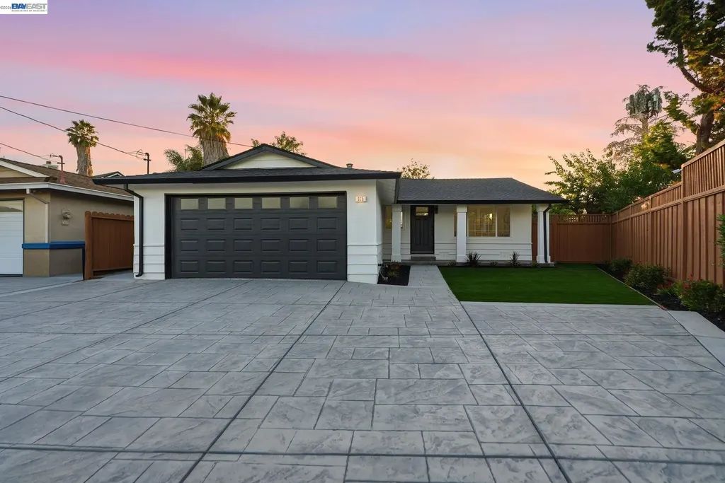 965 Collins Court Hayward CA 94544