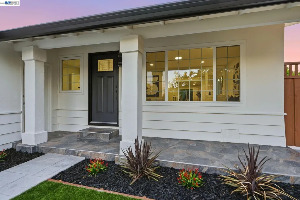 965 Collins Court Hayward CA 94544