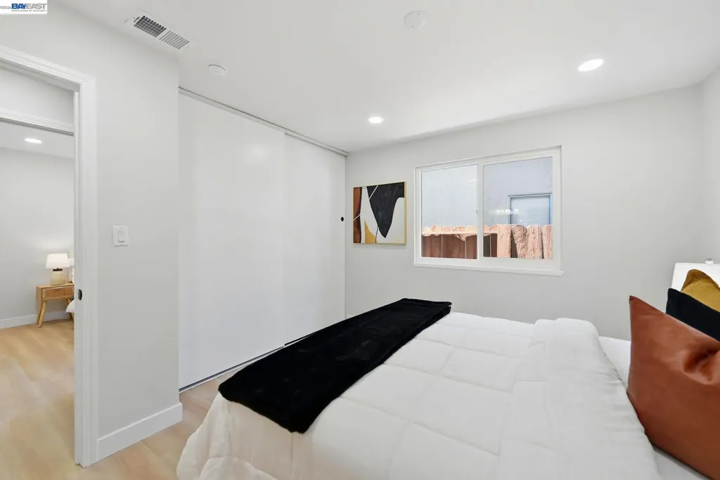 965 Collins Court Hayward CA 94544