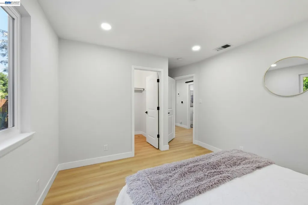 965 Collins Court Hayward CA 94544