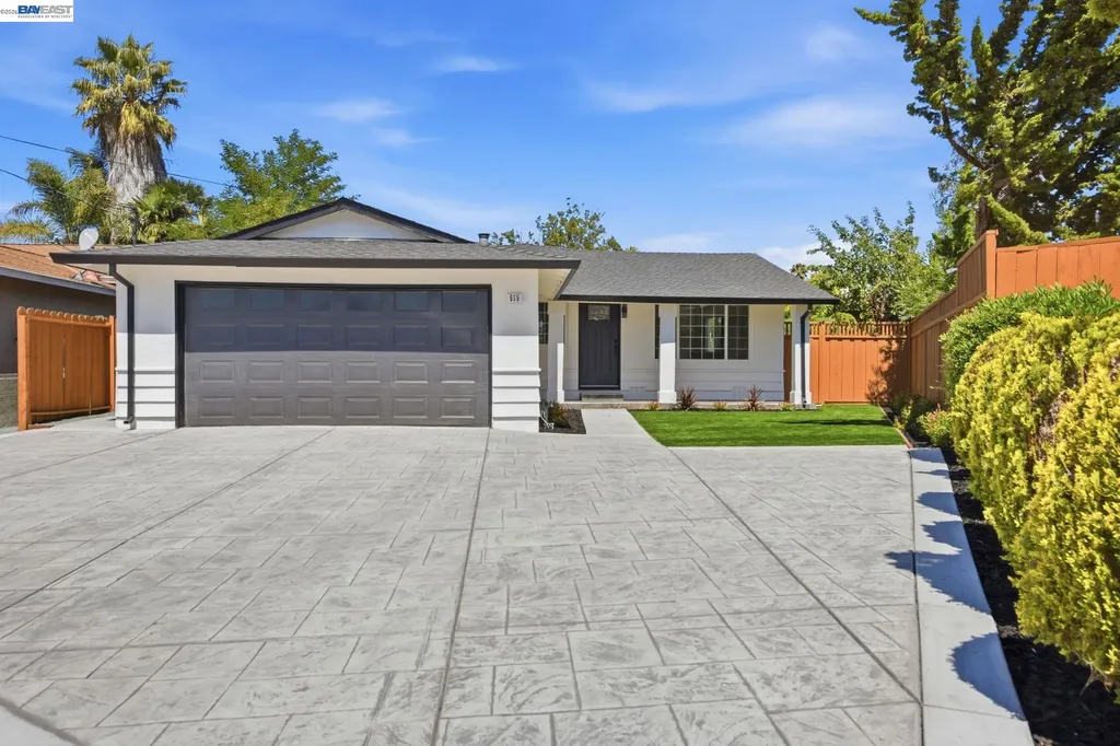 965 Collins Court Hayward CA 94544