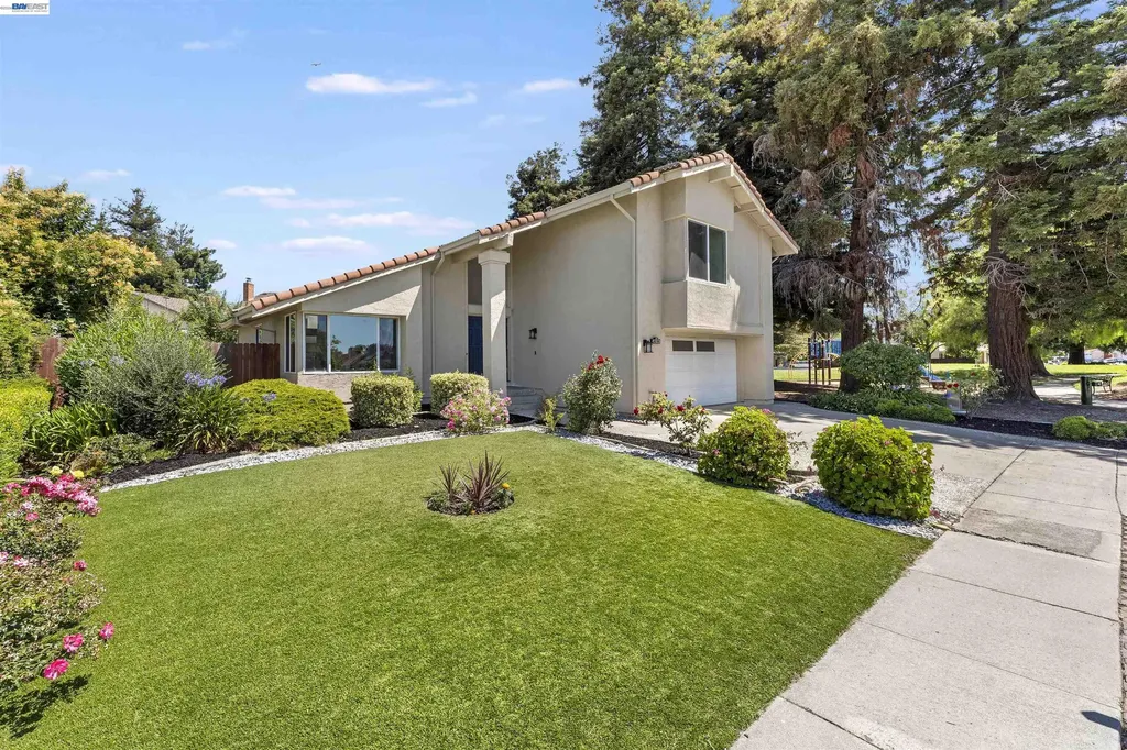 4216 Warbler Loop Fremont CA 94555