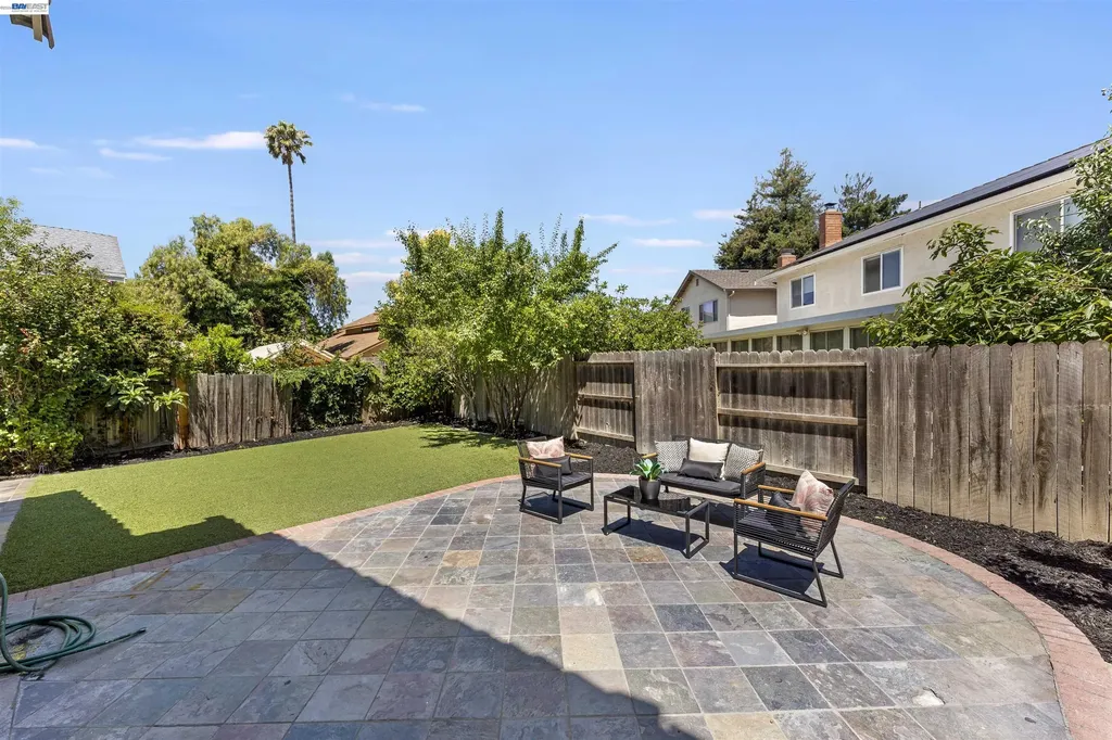 4216 Warbler Loop Fremont CA 94555