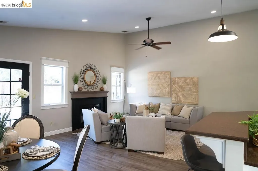 3894 Mission Court Oakley CA 94561
