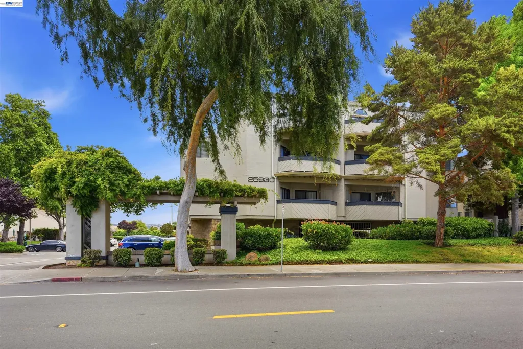 25930 Kay Avenue Hayward CA 94545