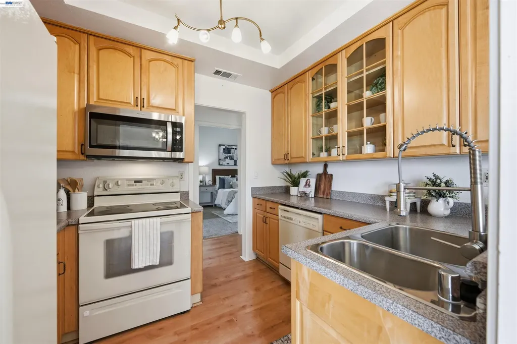 25930 Kay Avenue Hayward CA 94545