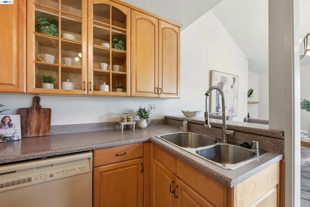 25930 Kay Avenue Hayward CA 94545