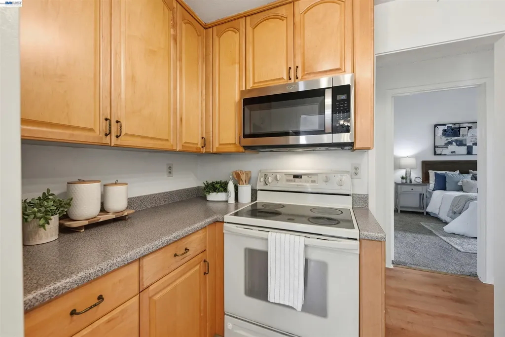 25930 Kay Avenue Hayward CA 94545