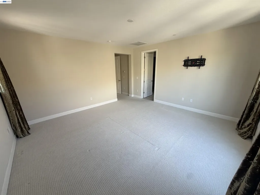 1695 Terracina Drive Dublin CA 94568