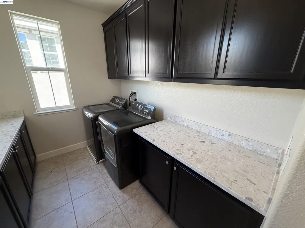 1695 Terracina Drive Dublin CA 94568